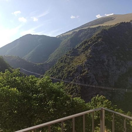 La Casa Dei Panorami Bed & Breakfast Castelsaraceno ภายนอก รูปภาพ